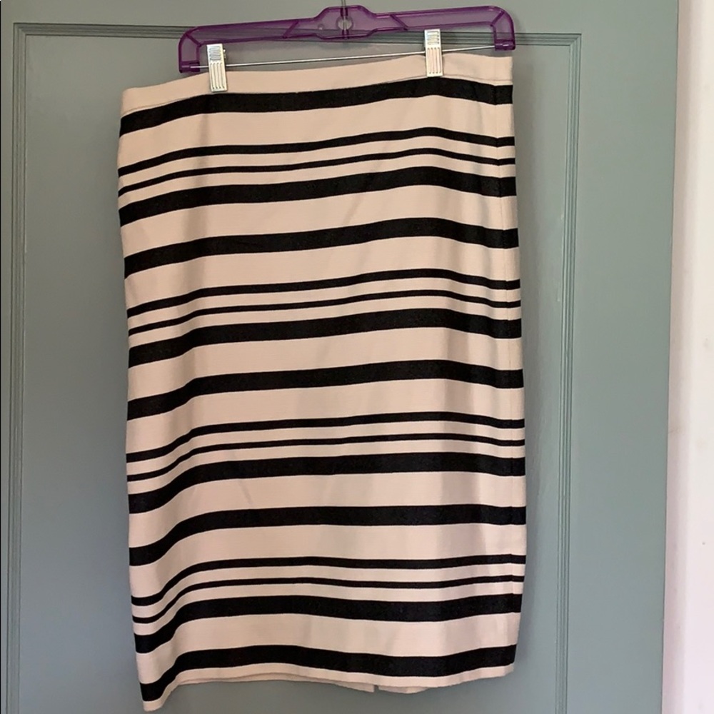 J.Crew No. 2 pencil in linen.